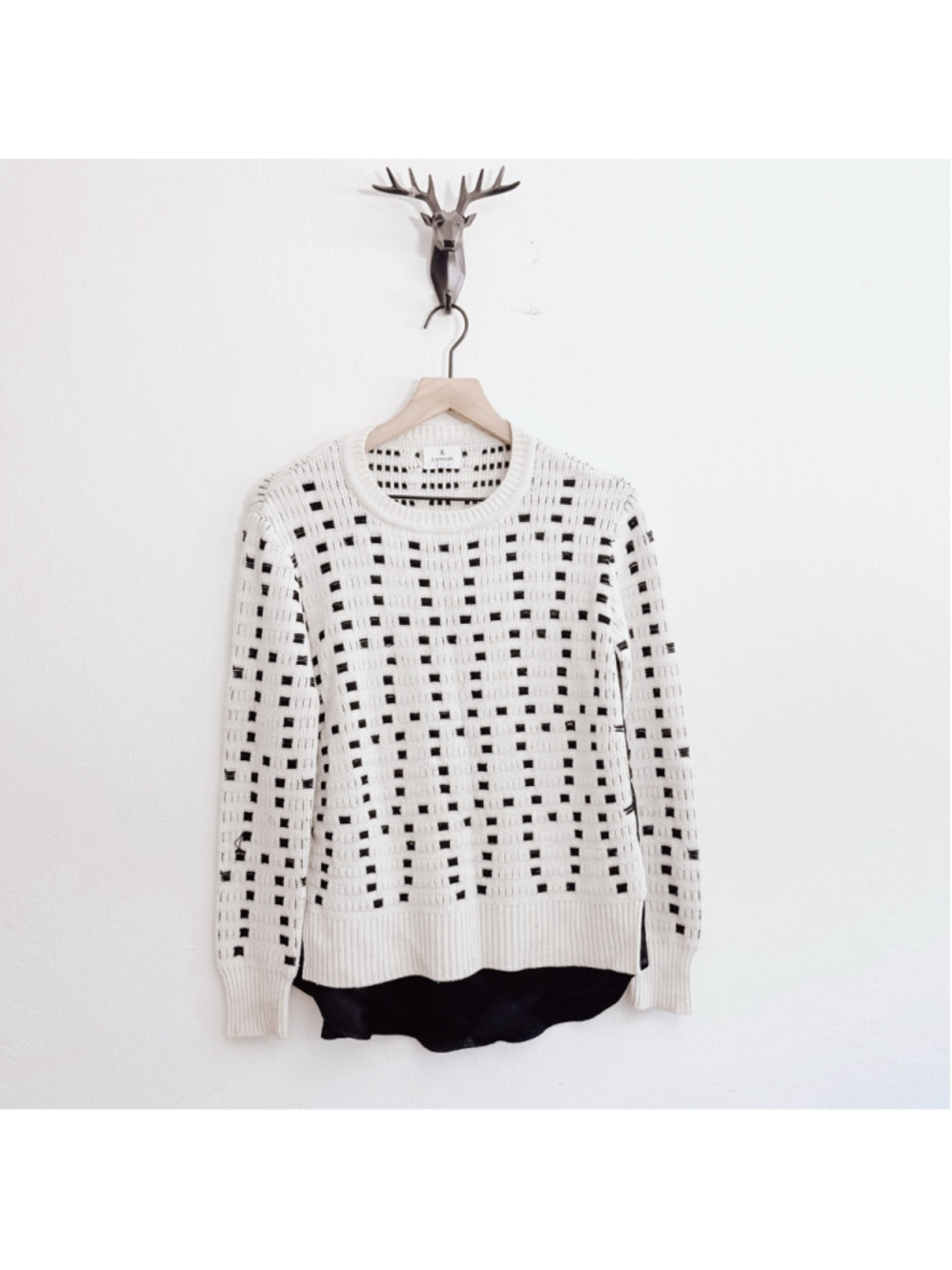 LANVIN en Bleu Women's White/Black Crew Neck Sweater Size Small